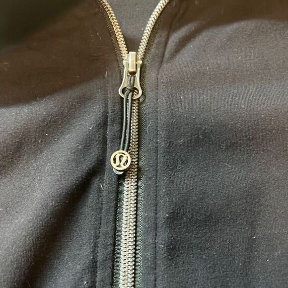 Lululemon Asana Track Jacket Black Ruffle Stride Define Special Edition - Picture 4 of 6